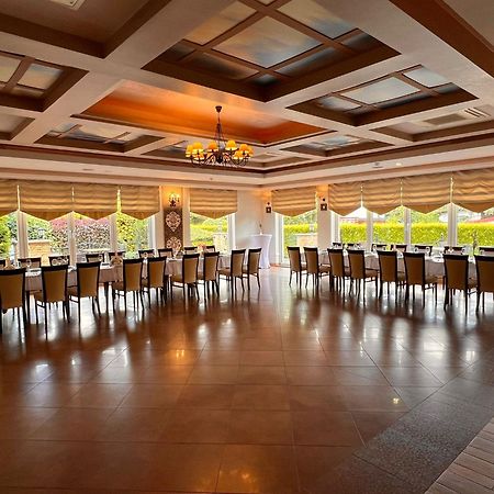 Papuga Park Hotel Wellness Marrakesz & Spa บีเอสโก-เบียวา ภายนอก รูปภาพ