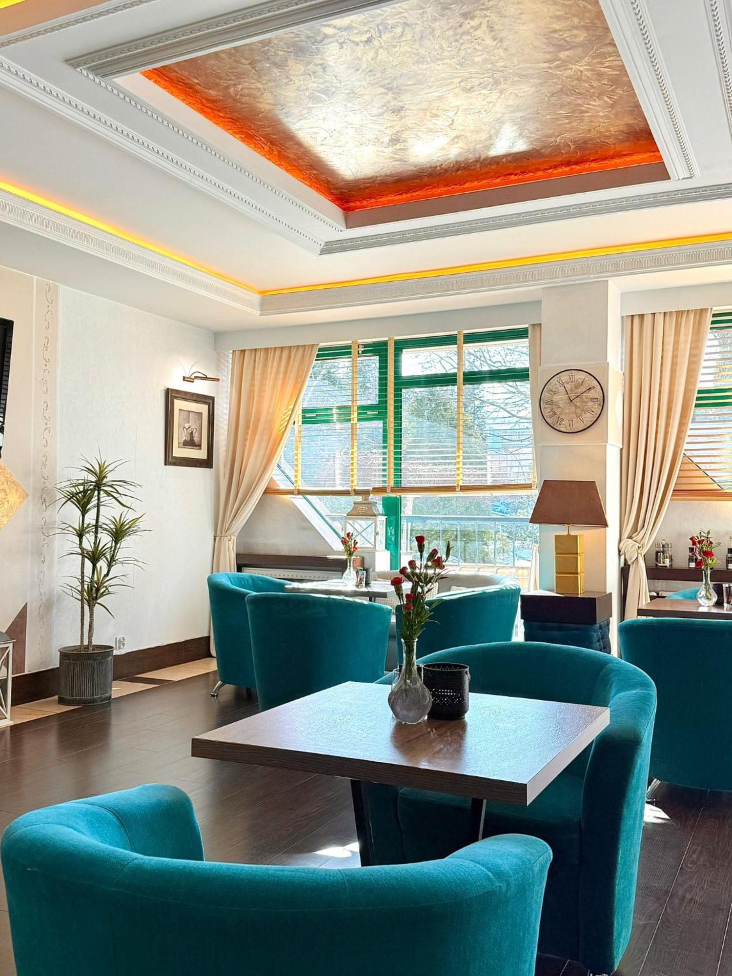 Papuga Park Hotel Wellness Marrakesz & Spa บีเอสโก-เบียวา ภายนอก รูปภาพ