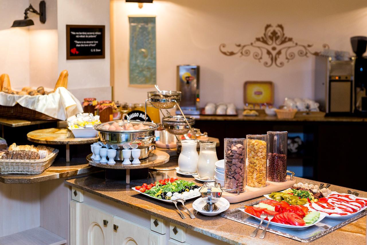 Papuga Park Hotel Wellness Marrakesz & Spa บีเอสโก-เบียวา ภายนอก รูปภาพ