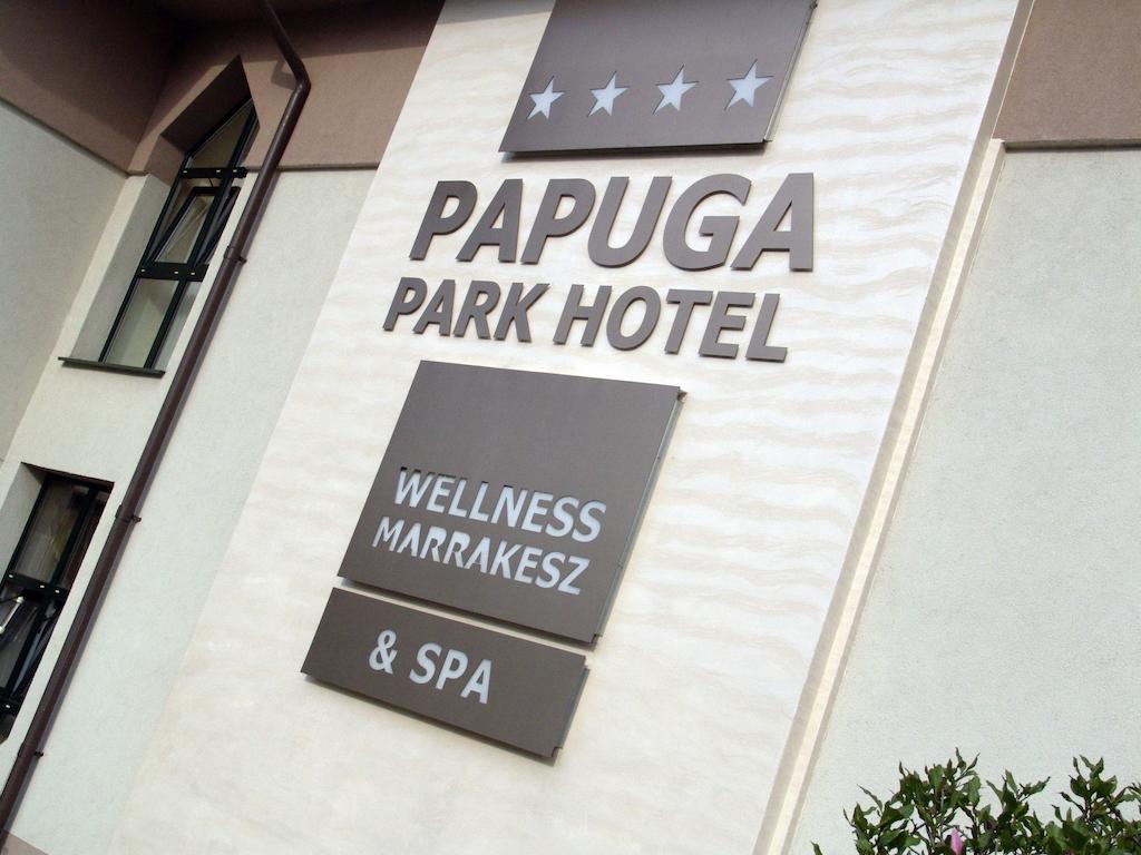 Papuga Park Hotel Wellness Marrakesz & Spa บีเอสโก-เบียวา ภายนอก รูปภาพ